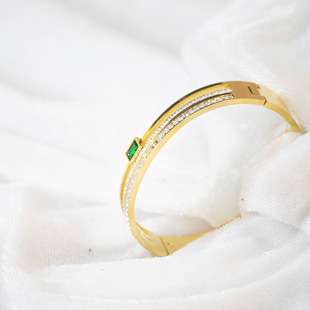 Emerald Radiance Bangle