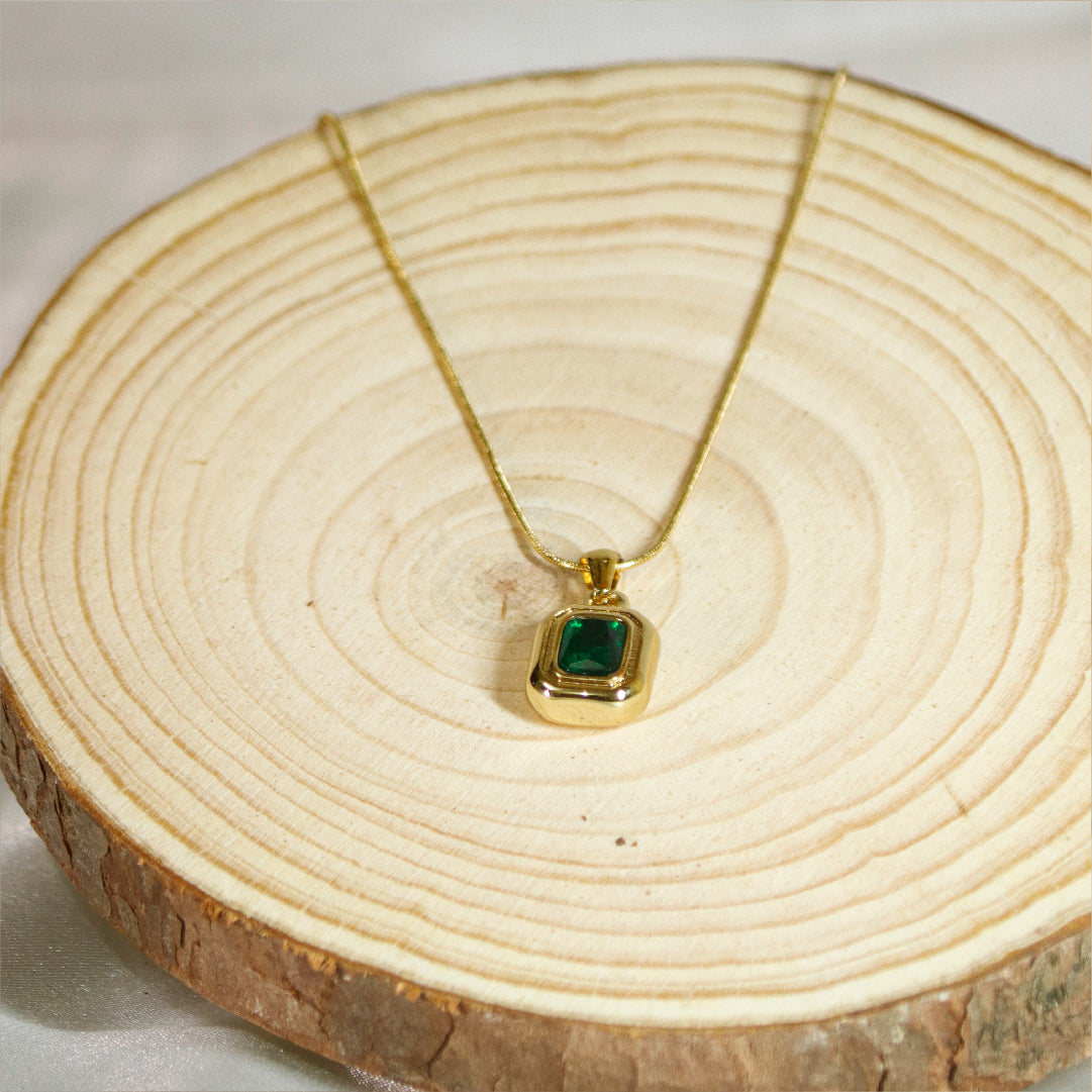 Emerald Glow Chain